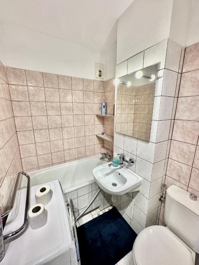 Super Apartament Grey Centrum 2X Metro Fast Wifi 300 Mbs Netflix Appletv Smarttv Spotify Panorama Miasta Варшава Экстерьер фото